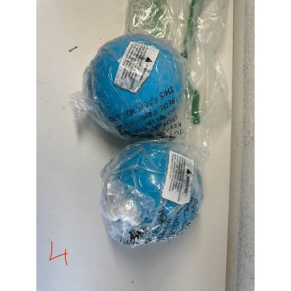 2 Ponds X 2 Weighted Toning Exercise Balls for Pilates, Yoga, Strength Training - Picture 1 of 3